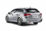 Toyota Avensis SW 2011 года
